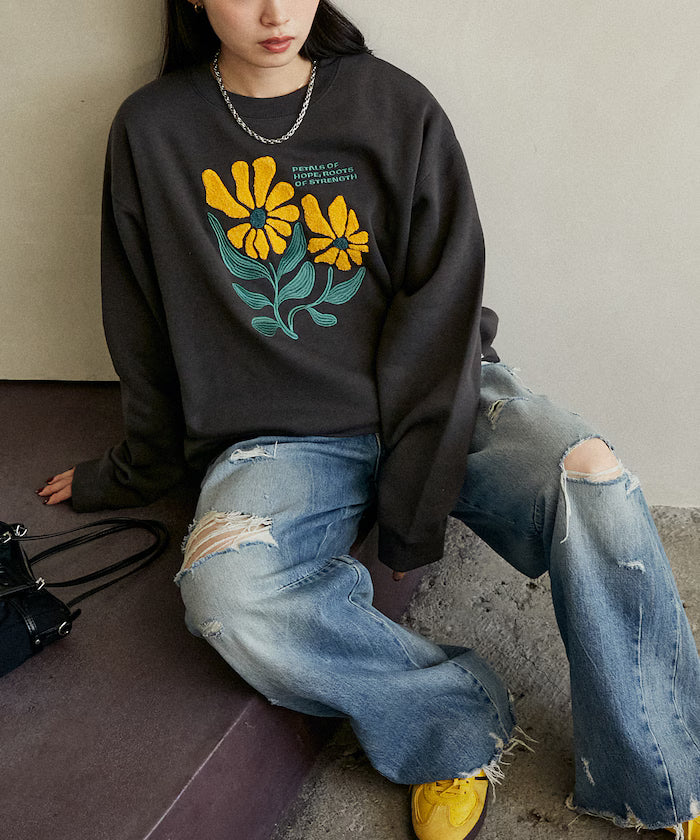 Daisy Embroidered Crew Sweat Limited Edition