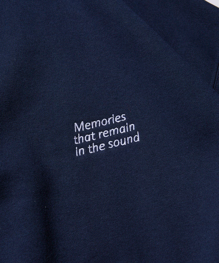 Big silhouette one-point embroidery back print hem code crew neck sweatshirt 【limited edition】