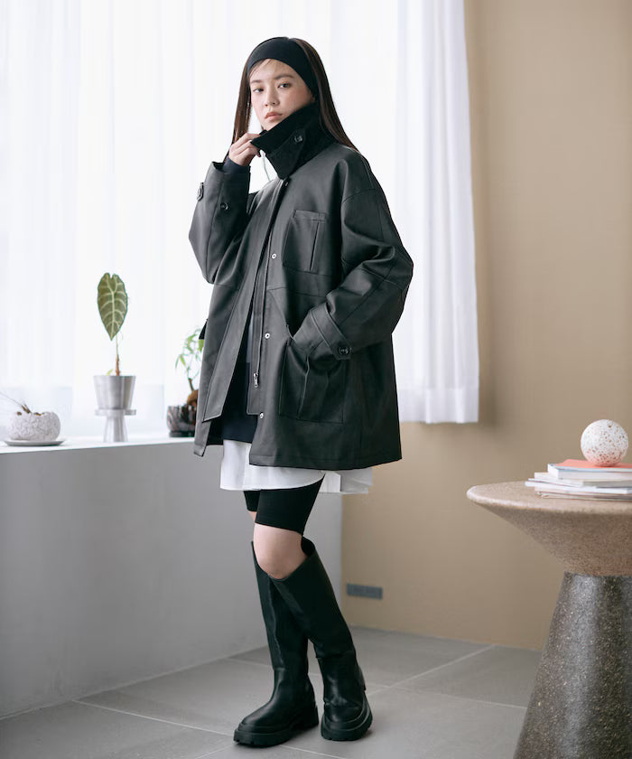 Oversized Crush Leatherette Jacket / Collar Corduroy