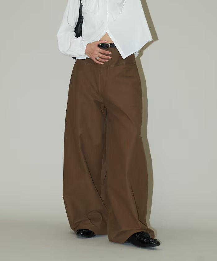 Barrel Pants with Slash Pocket Limited Edition - Brown