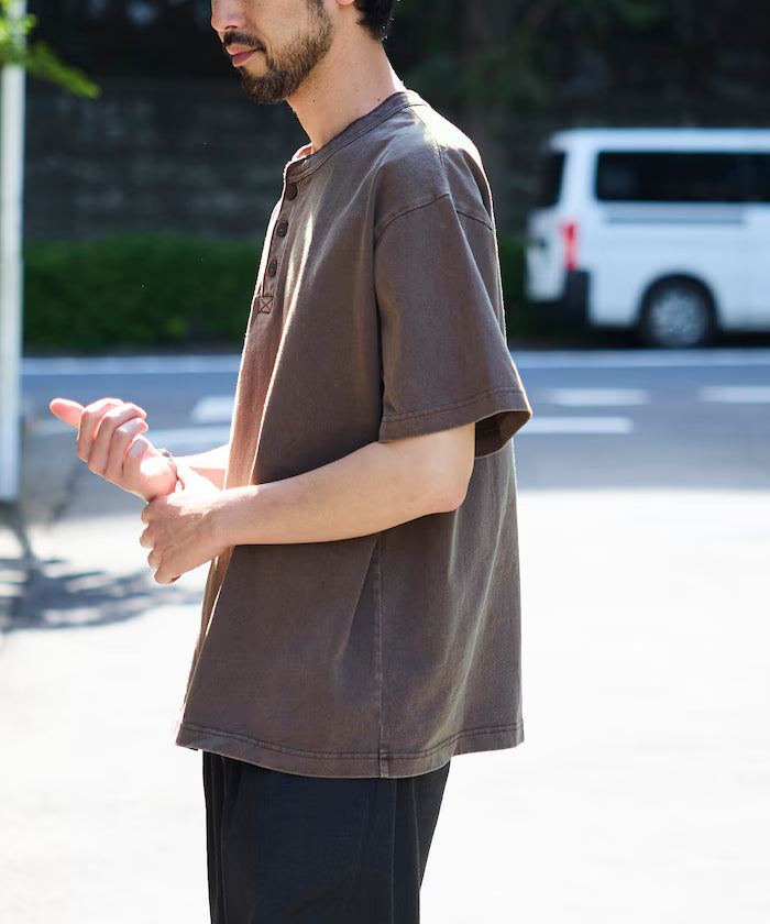 HEAVY WEIGHT/Pigment Short Sleeve Henley Neck T-Shirt/10.5 ounces