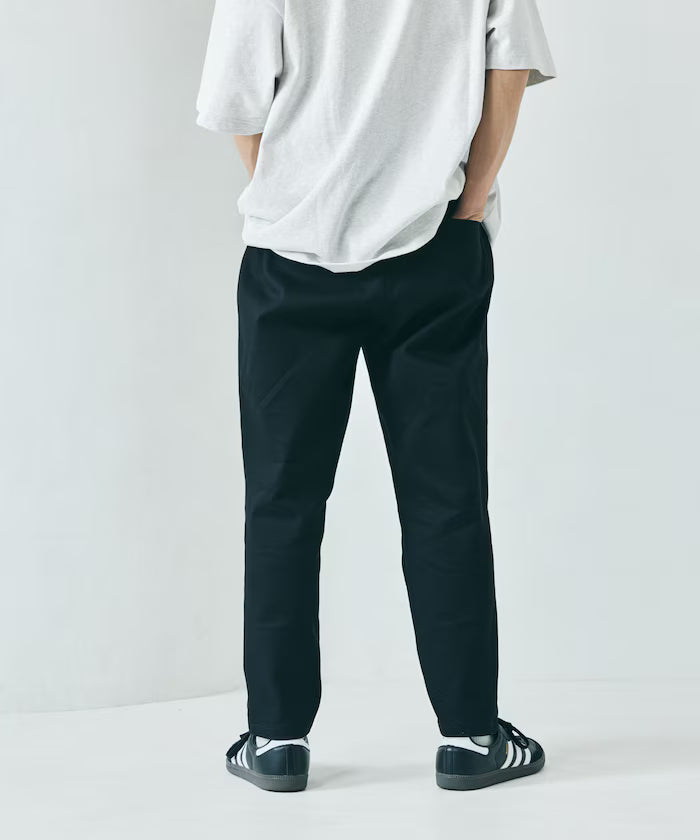 Basic Silhouette Stretch Easy Tapered Pants 【Limited Release】