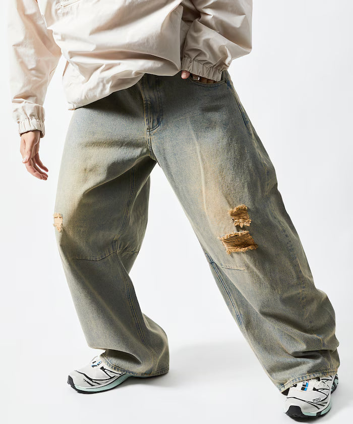Wide Silhouette Curve Damaged Denim Pants