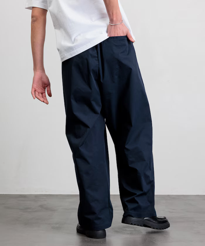 Wide Silhouette Poly chino Tuck Easy Pants 【Limited Release】