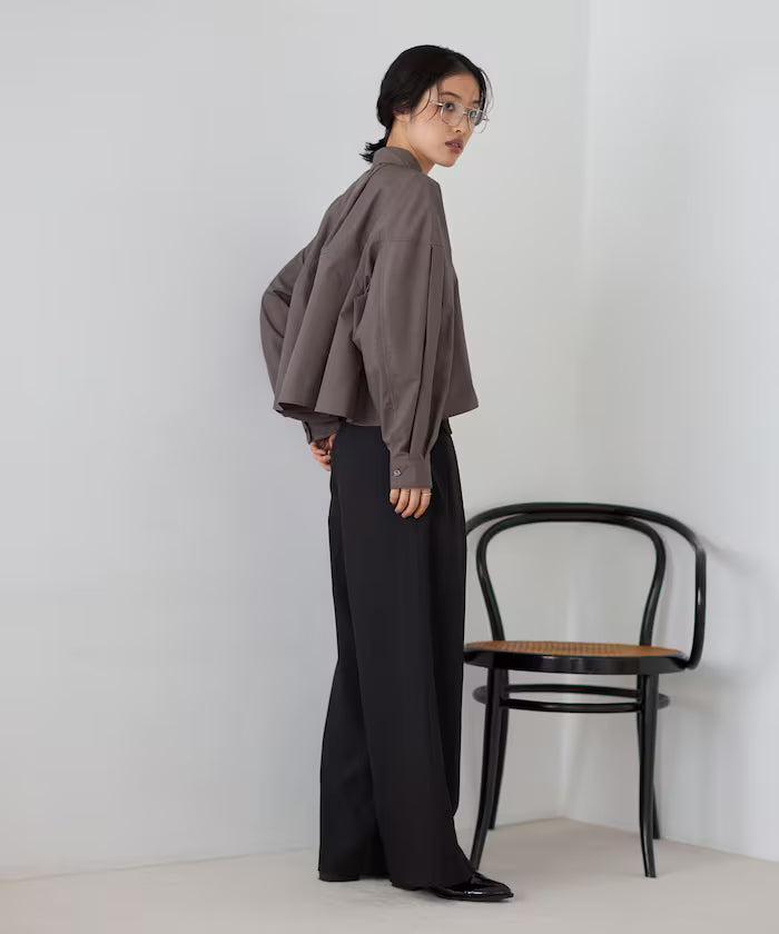 Release on March 11 at 12:00 - Switch Design Short Blouse
