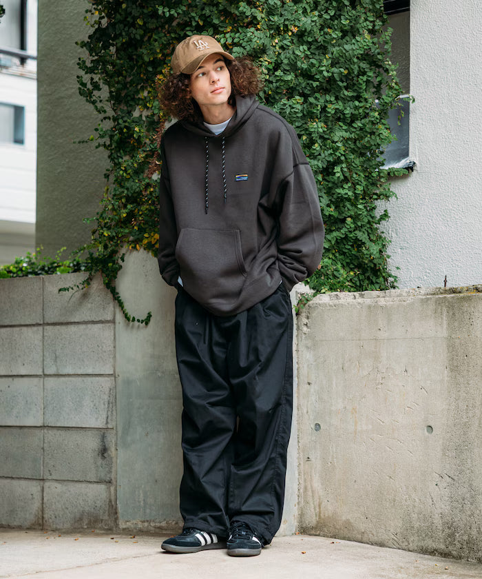 Big silhouette one-point logo pullover hoodie/hem cord/back brushed 【limited edition】