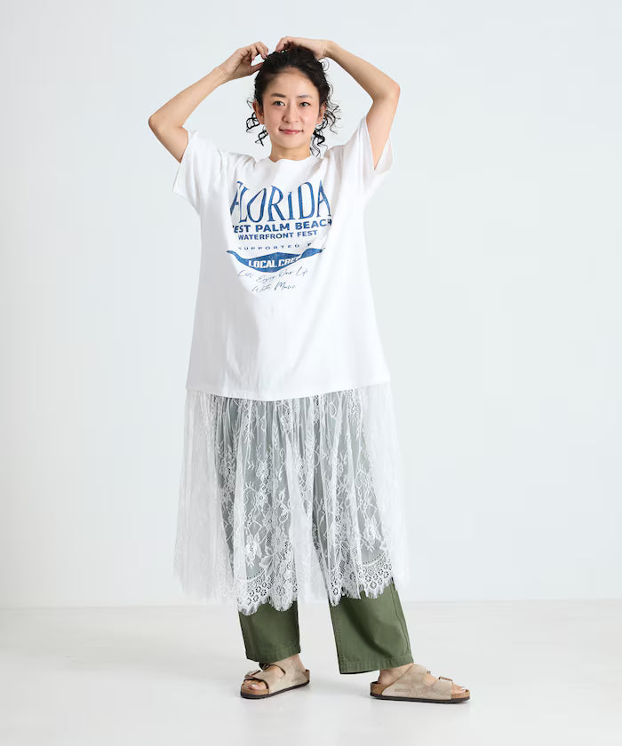 T-shirt lace docking one-piece