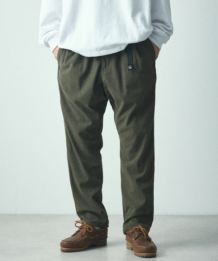 Basic silhouette corduroy climbing pants / tapered silhouette [limited edition] - Olive