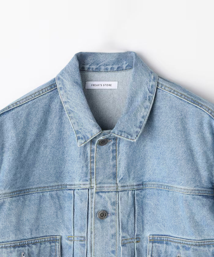 Short-Length Relaxed Denim Trucker Jacket