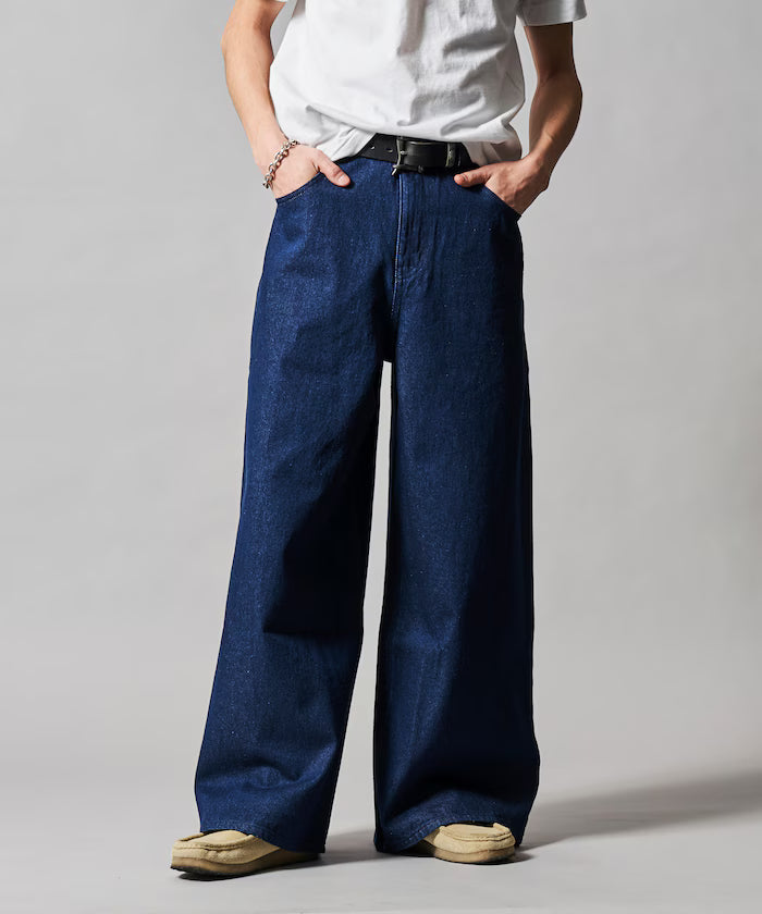 Wide Flare Silhouette Denim Pants [Limited Edition]