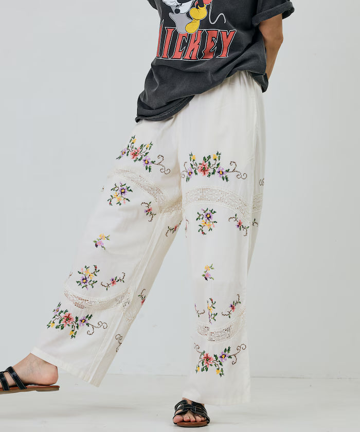 India Flower Cross Embroidery Lace Pants - White