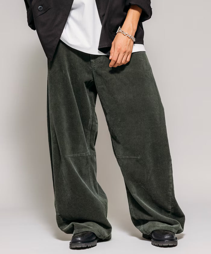 Wide Silhouette One Wash Curve Corduroy Pants