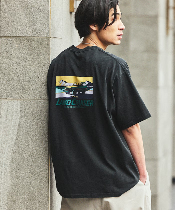 Relaxed Fit Land Cruiser 60 Back Print Short Sleeve Crew Neck T-Shirt
