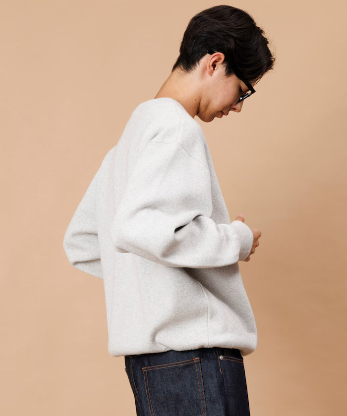 Sweat-like Crew Neck Knit