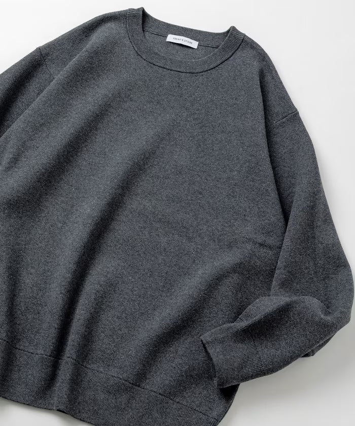 Sweat-like Crew Neck Knit
