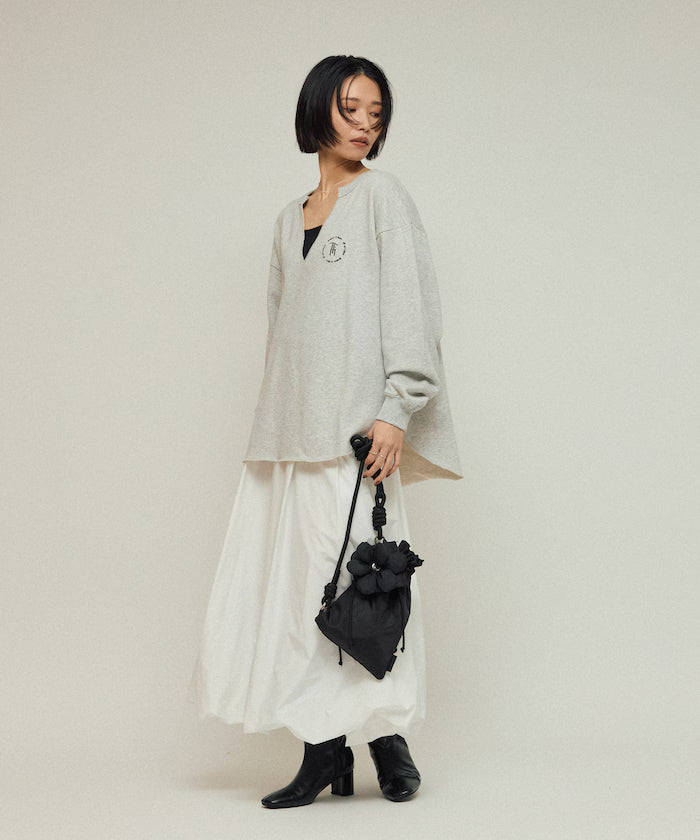 Organic Cotton V-Neck Embroidery Sweatshirt / Relaxed Fit / French Terry Sweatshirt