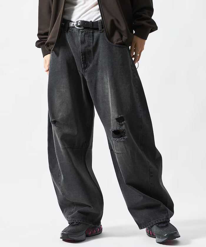 Wide Silhouette Curve Damaged Denim Pants