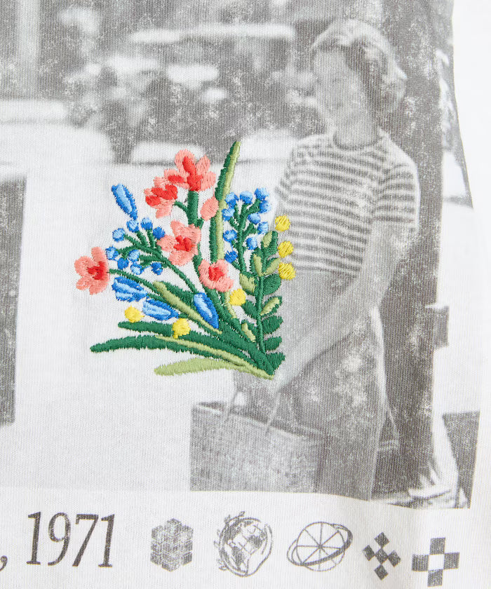 Photo Print Flower Embroidery Crew Neck T-Shirt