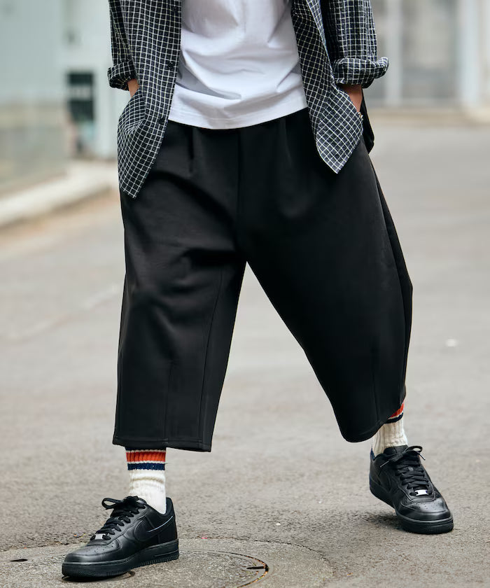 Limited Release Wide Silhouette Cool Touch Quarter-Length Sweatpants Contact Cooling