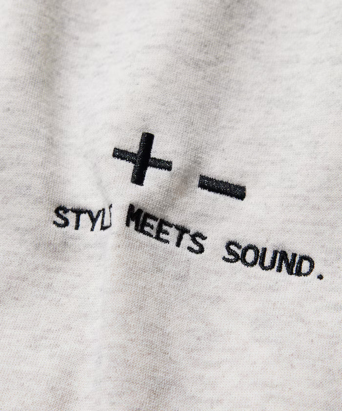 Big silhouette one-point embroidery back print hem code crew neck sweatshirt 【limited edition】