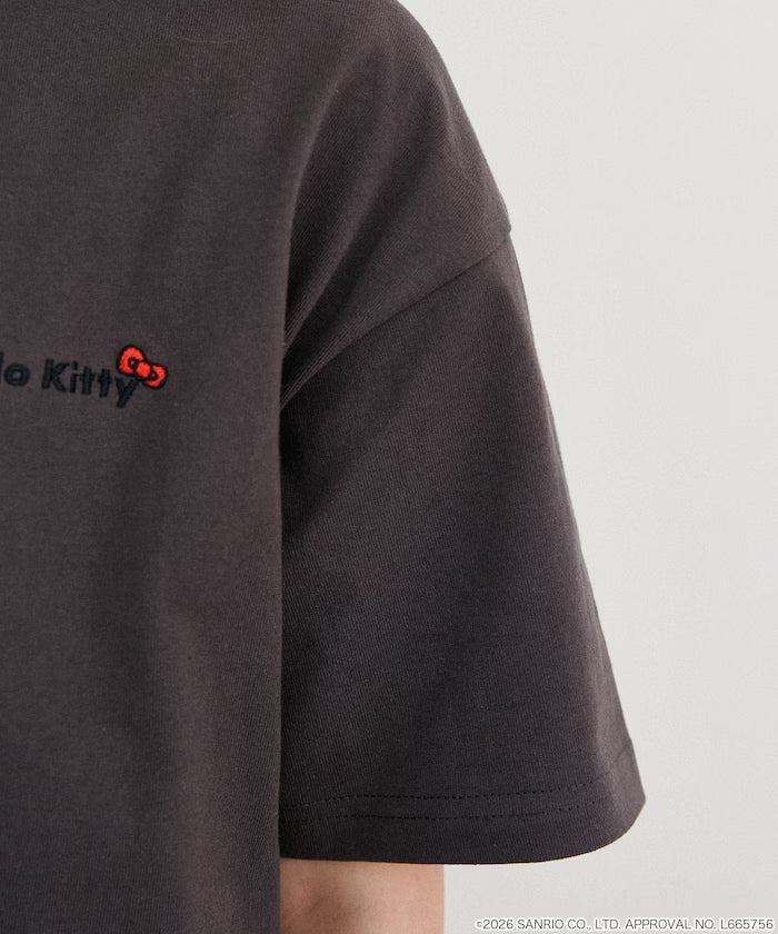 "HELLO KITTY" ID Photo style back print T-shirt limited edition