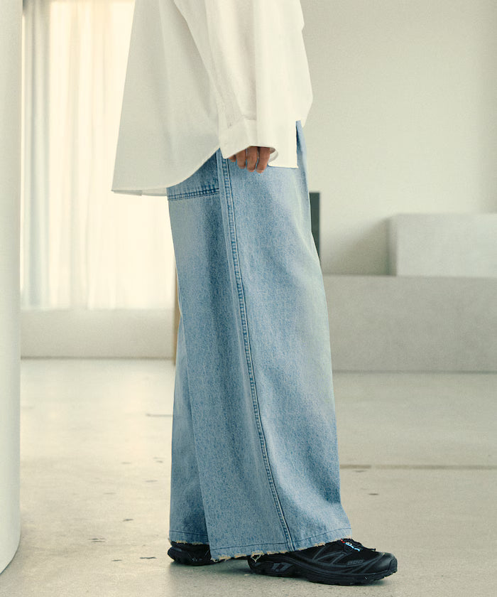 Wide Silhouette Straight Denim