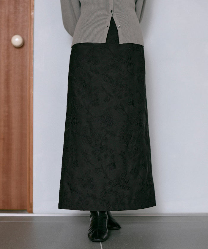 Flower Embroidery I-Line Easy Skirt