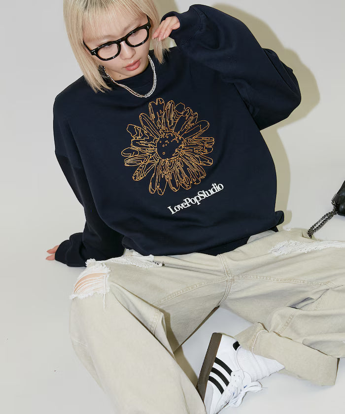 LOVE POP STUDIO FLOWER EMBROIDERY SWEAT【Limited Edition】