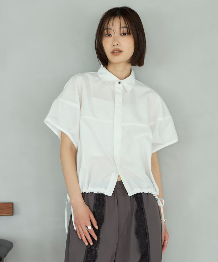 Switch Short Sleeve Hem Code Blouse