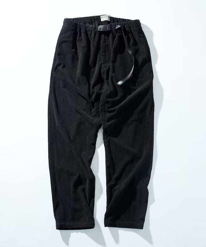 Basic silhouette corduroy climbing pants / tapered silhouette [limited edition]