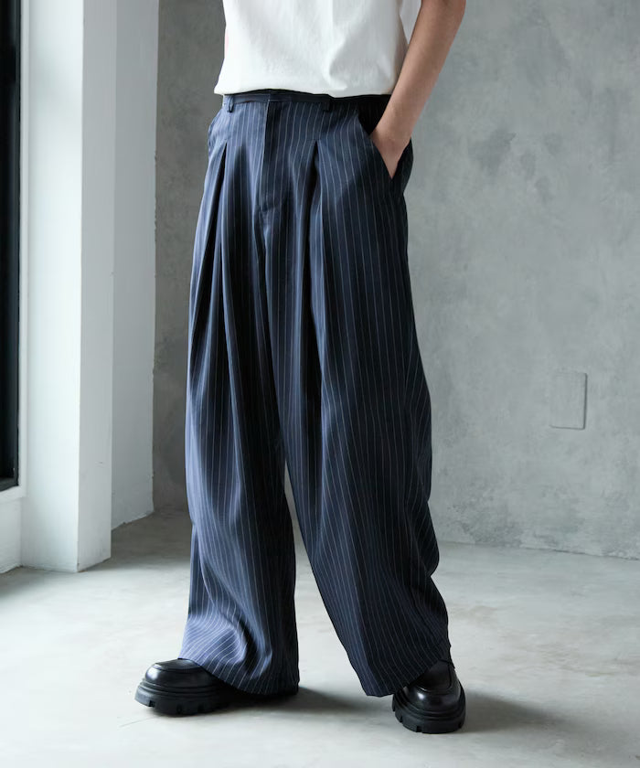 Tuck Wide Slacks [Limited Edition]