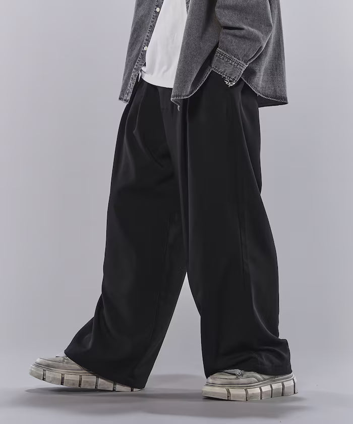 Tuck Wide Slacks [Limited Edition]