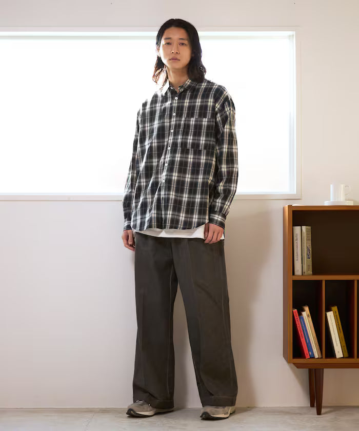 Fade processing cotton tuck wide pants