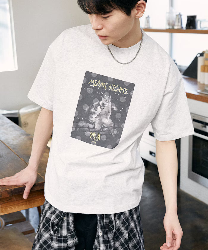 <Functional Material> MIAMI NIGHTS Cat Photo T-shirt Limited Edition