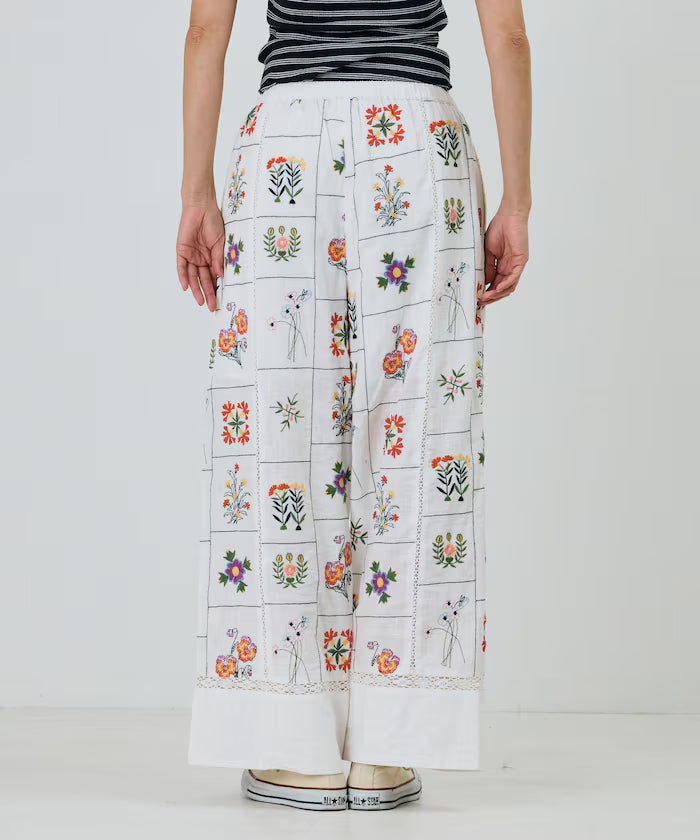 Patchwork Floral Embroidery Pants