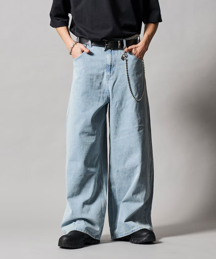 Wide Flare Silhouette Denim Pants [Limited Edition]