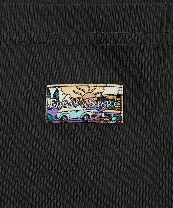 FREAK'S STORE for BEACH & FES Relax Fit One Point Logo Spindle Pocket T-shirt