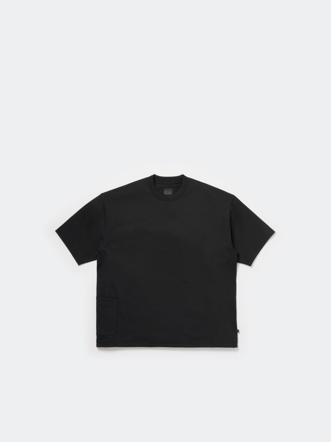 TECH SIDE POCKET S/S TEE - BLACK