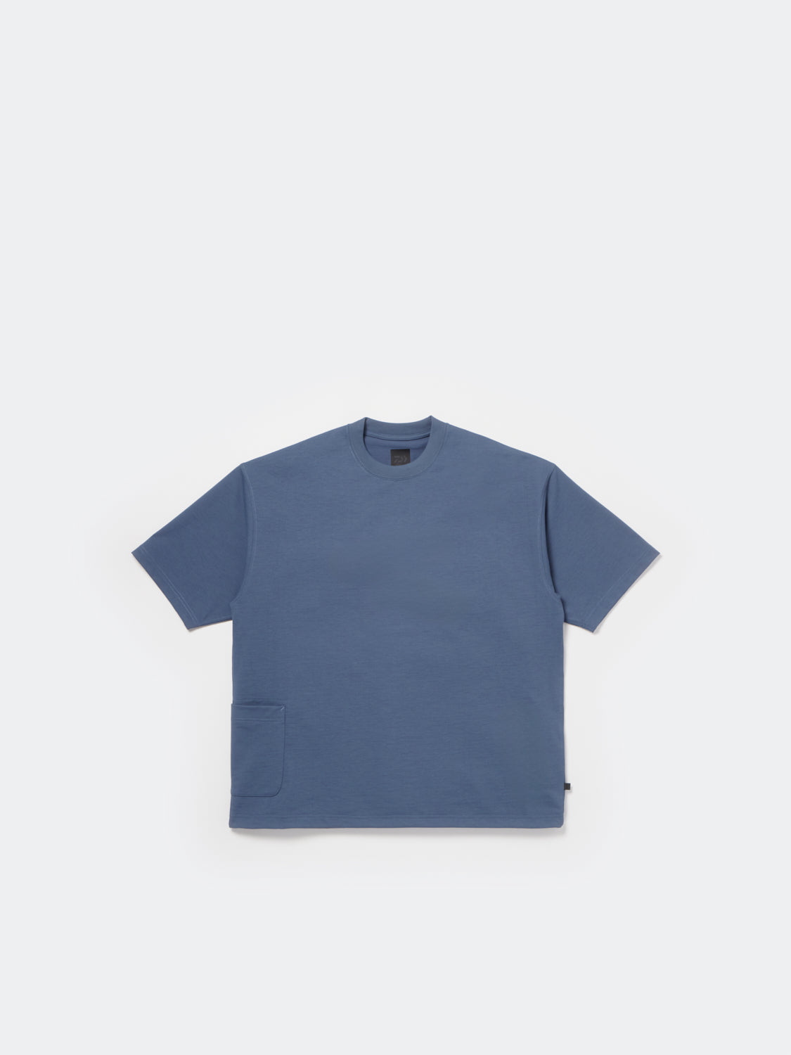 TECH SIDE POCKET S/S TEE - SMOKE BLUE