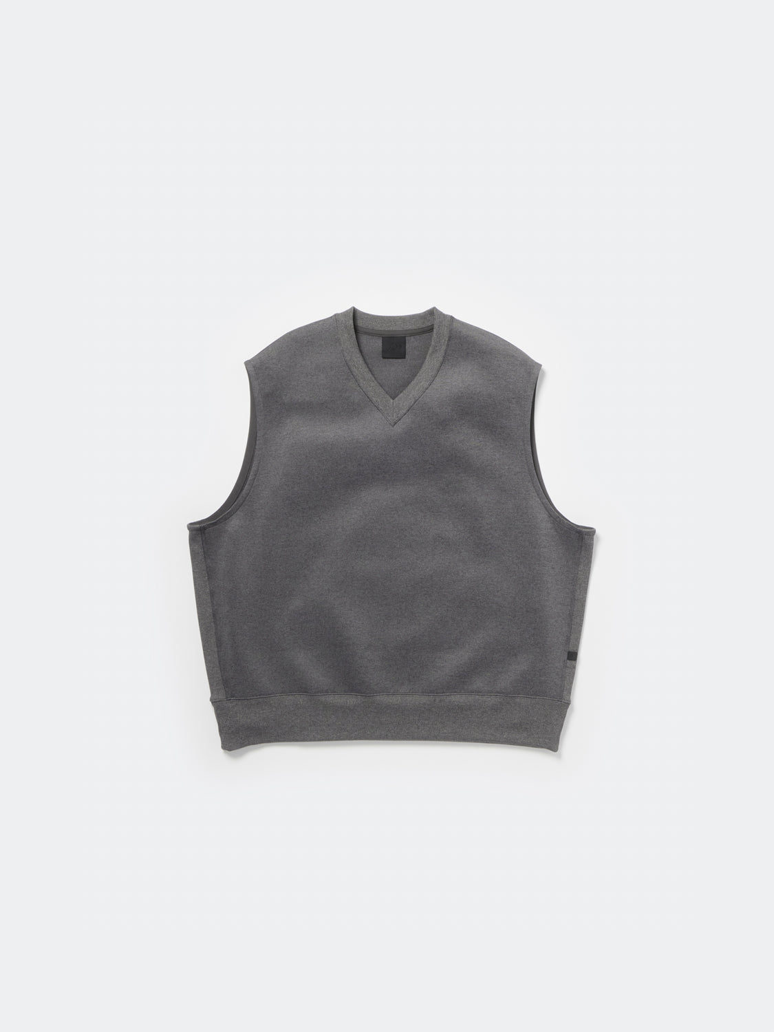 W's TECH SCUBA KNIT VEST - CHARCOAL