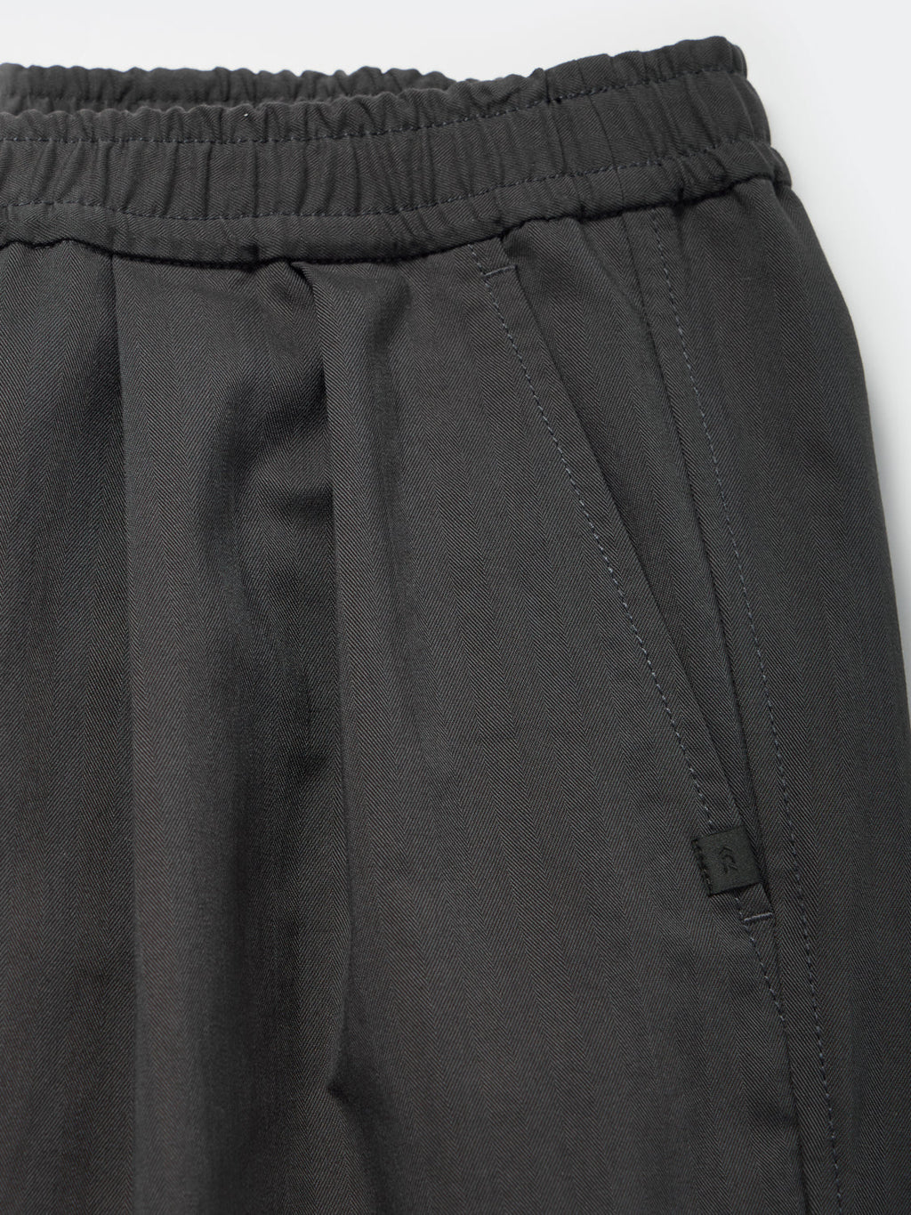 W's TECH EASY SHORTS HERRINGBONE