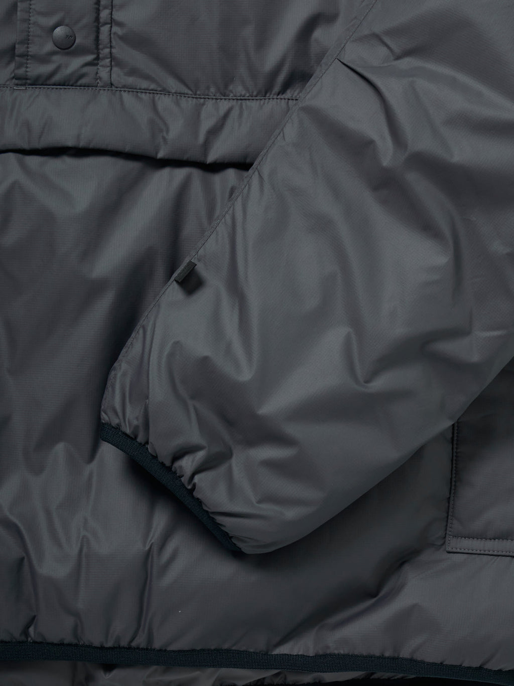 TECH REVERSIBLE PULLOVER PUFF JACKET