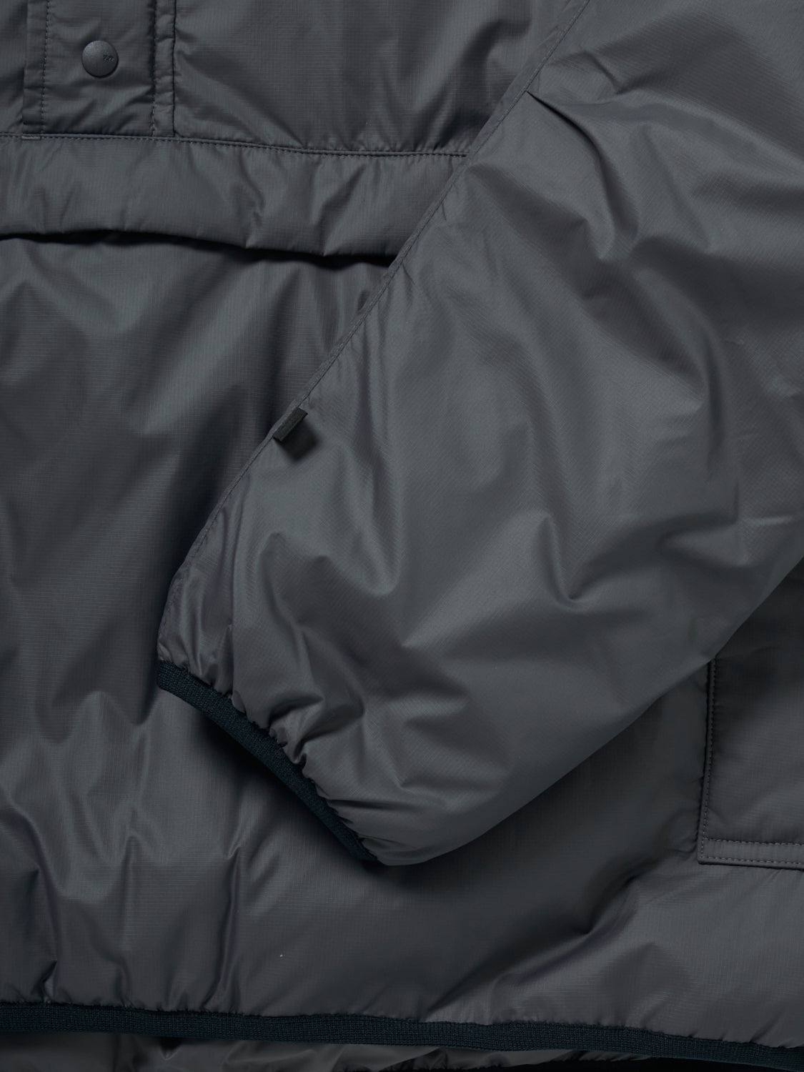 TECH REVERSIBLE PULLOVER PUFF JACKET