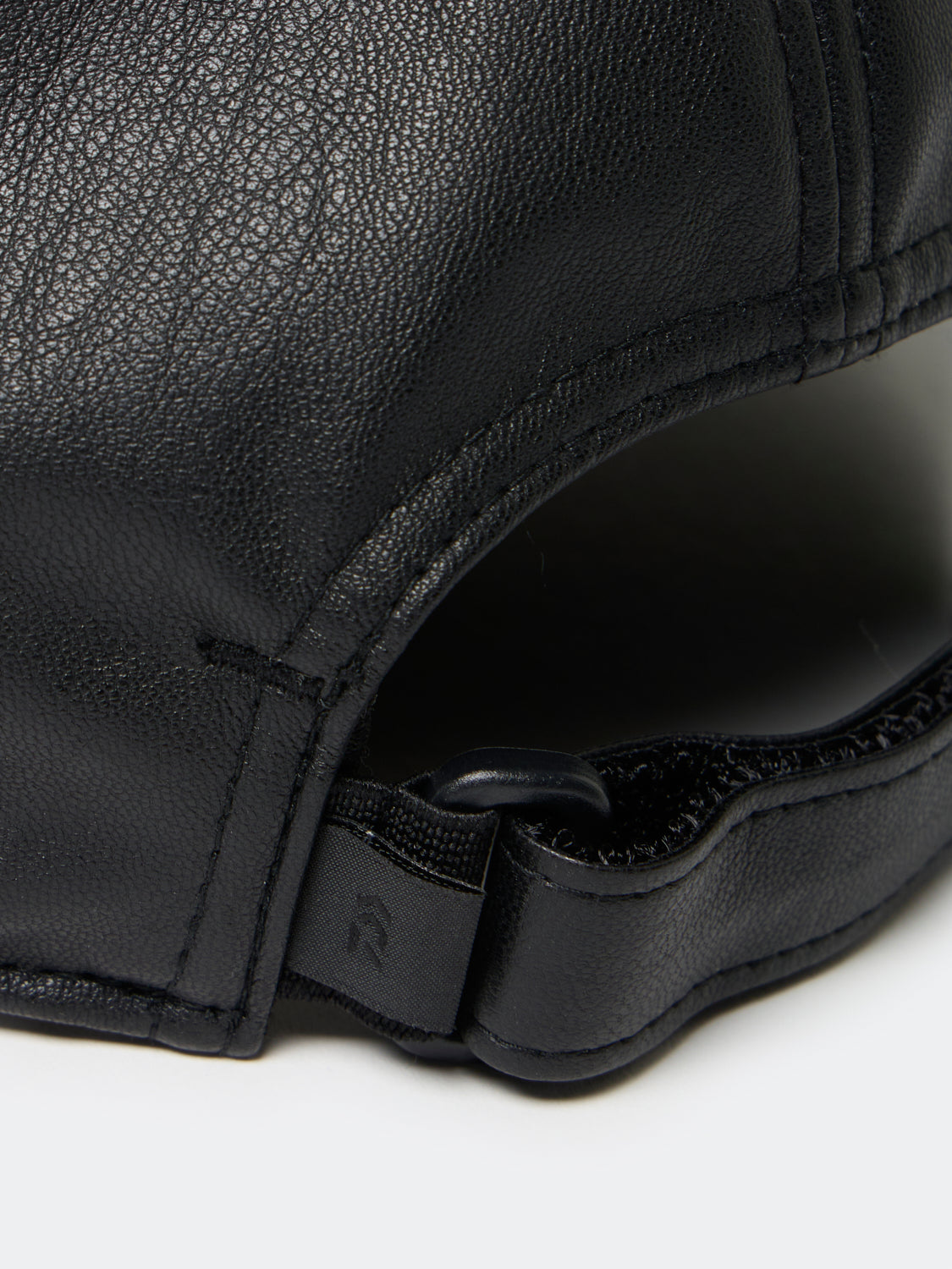 TECH SYNTHETIC SKIN CAP