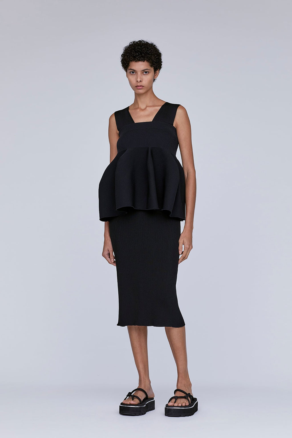 PORTRAIT V-NECK SLEEVELESS DRESS