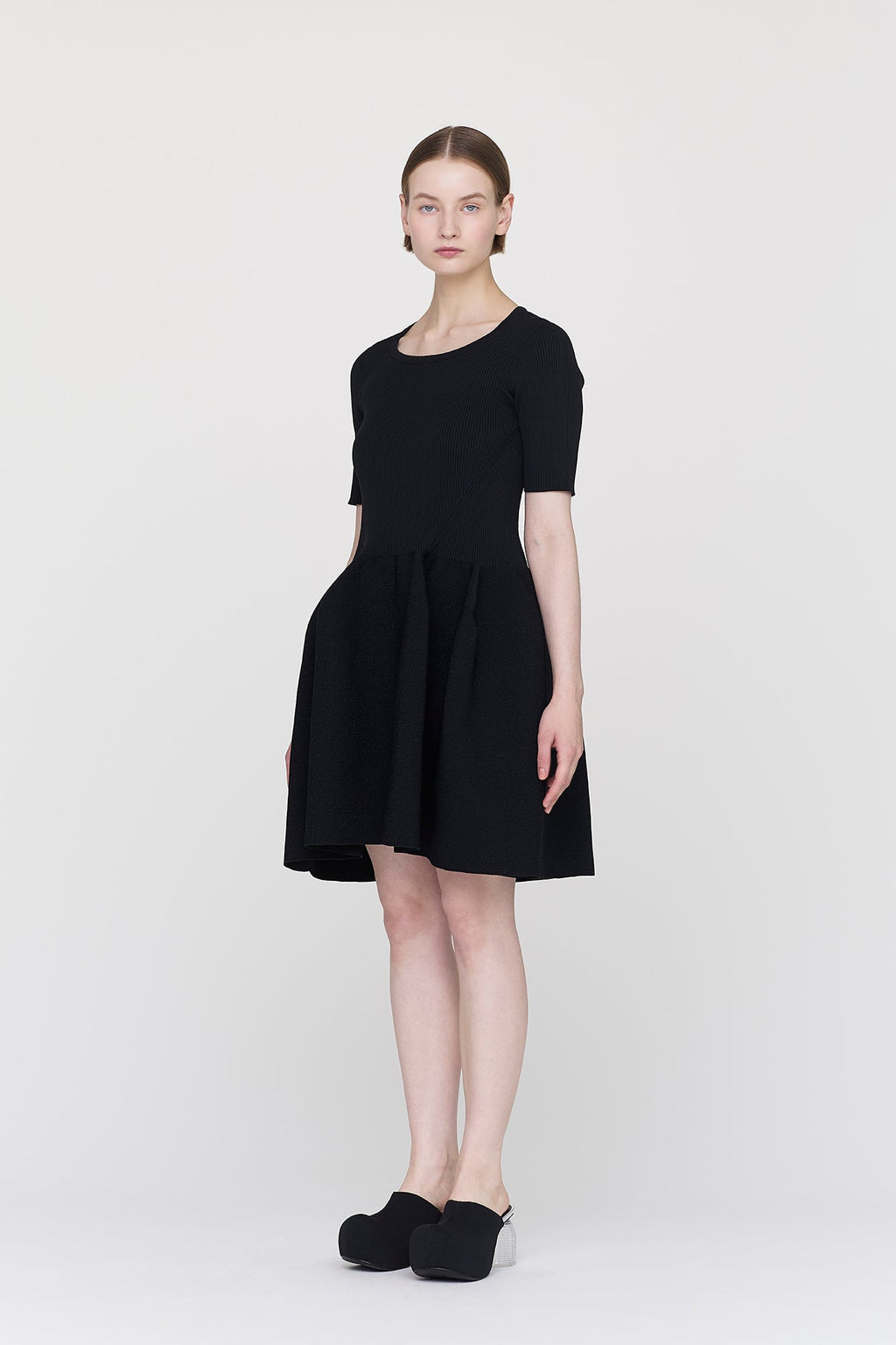 POTTERY HS GLITTER ROUNDNECK SHORT SLEEVE  MINI DRESS