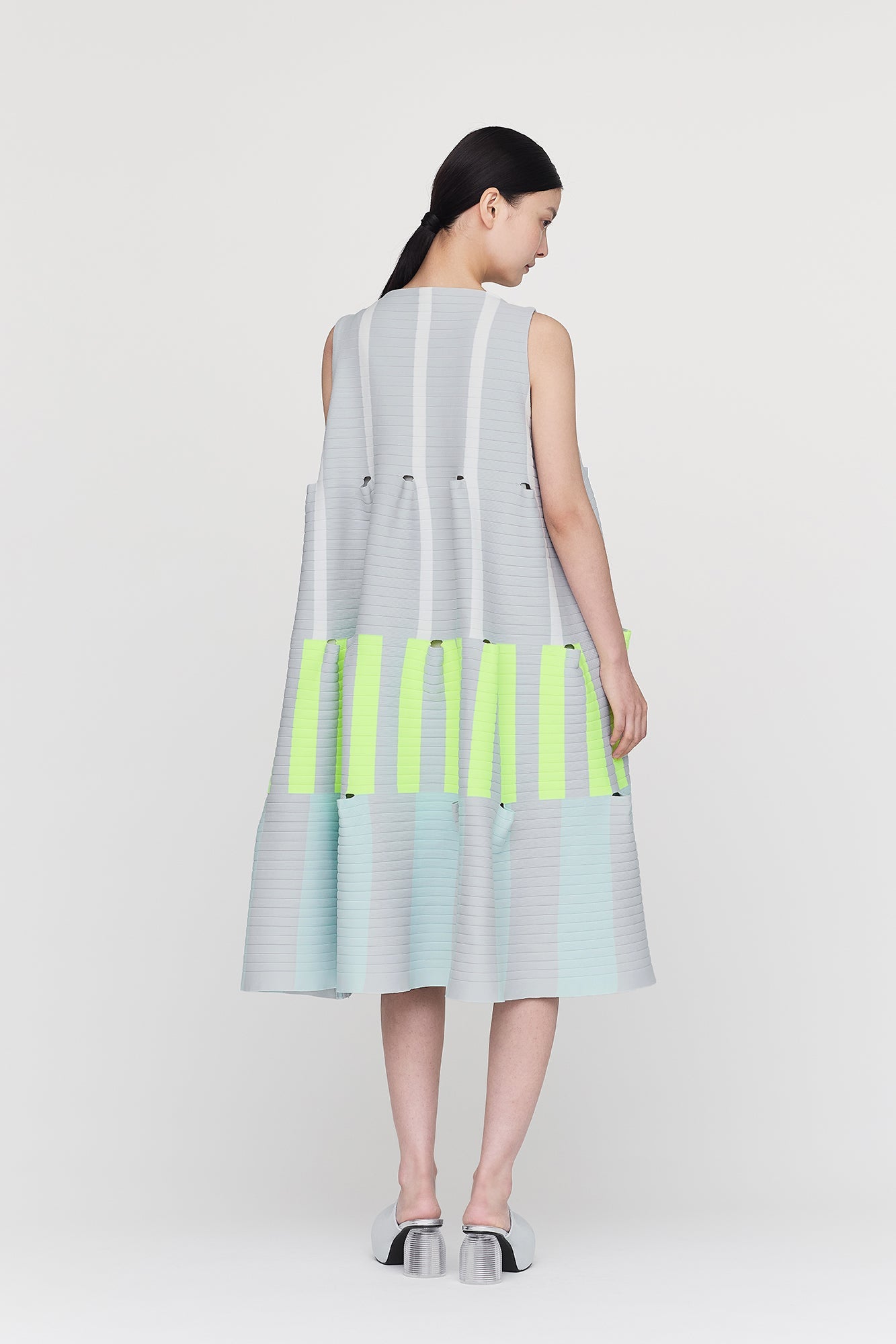 TERRACED SLEEVELESS MINI DRESS