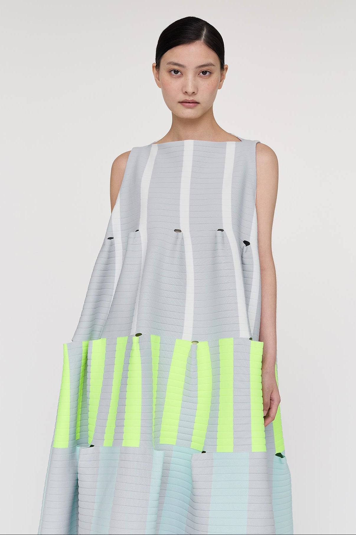TERRACED SLEEVELESS MINI DRESS