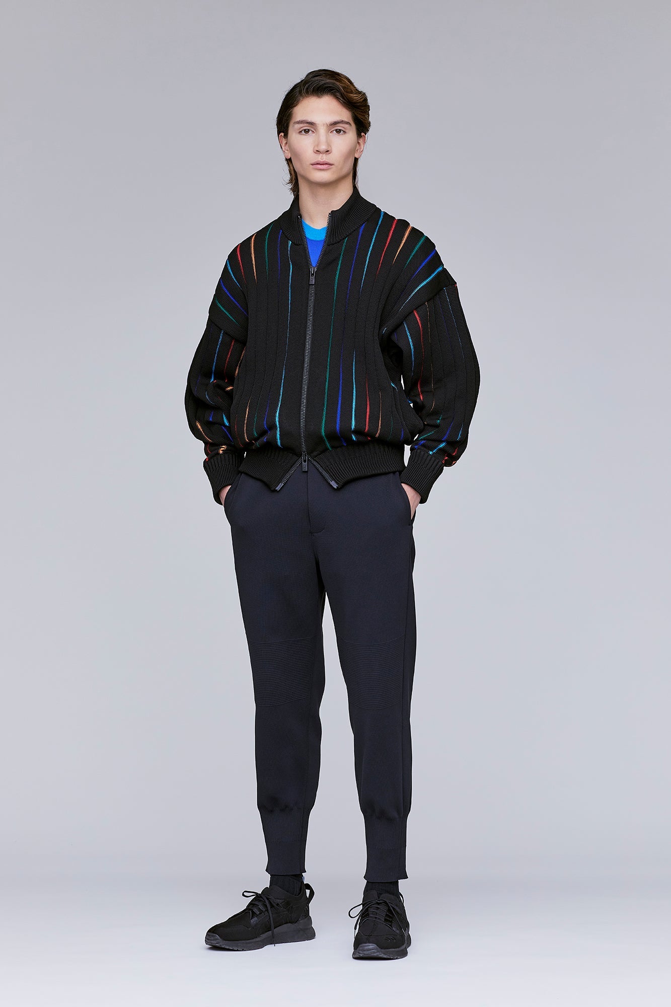 LOUVER STAND-UP COLLAR BLOUSON