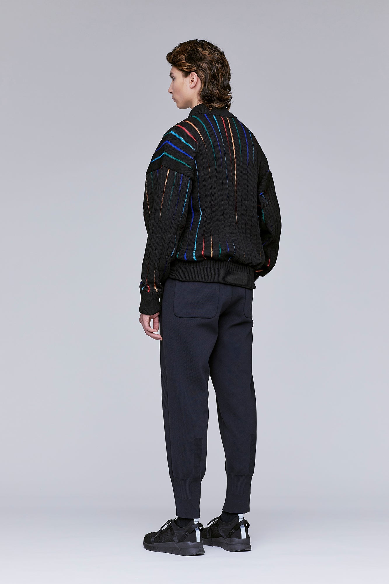 LOUVER STAND-UP COLLAR BLOUSON